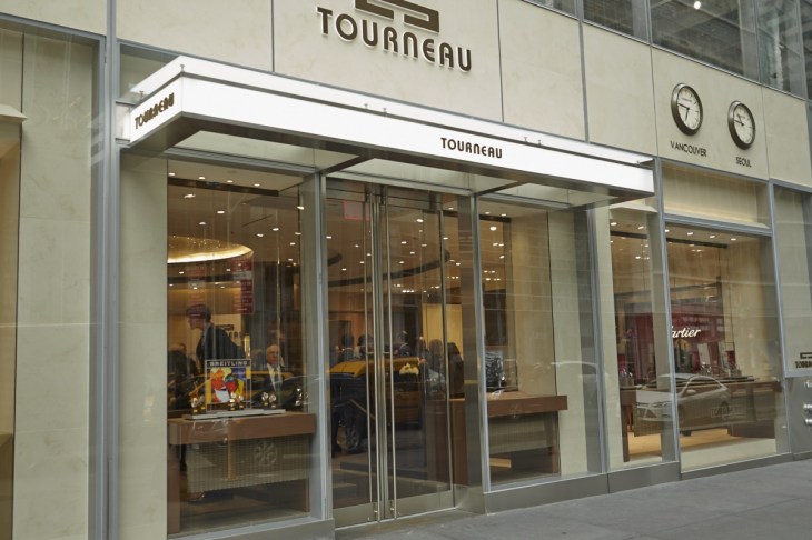 3-tourneau-bryant-park-entrance-1200x800